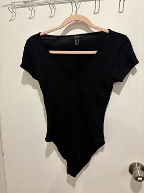 Forever 21 Black Ribbed V-Neck Short Sleeve Bodysuit